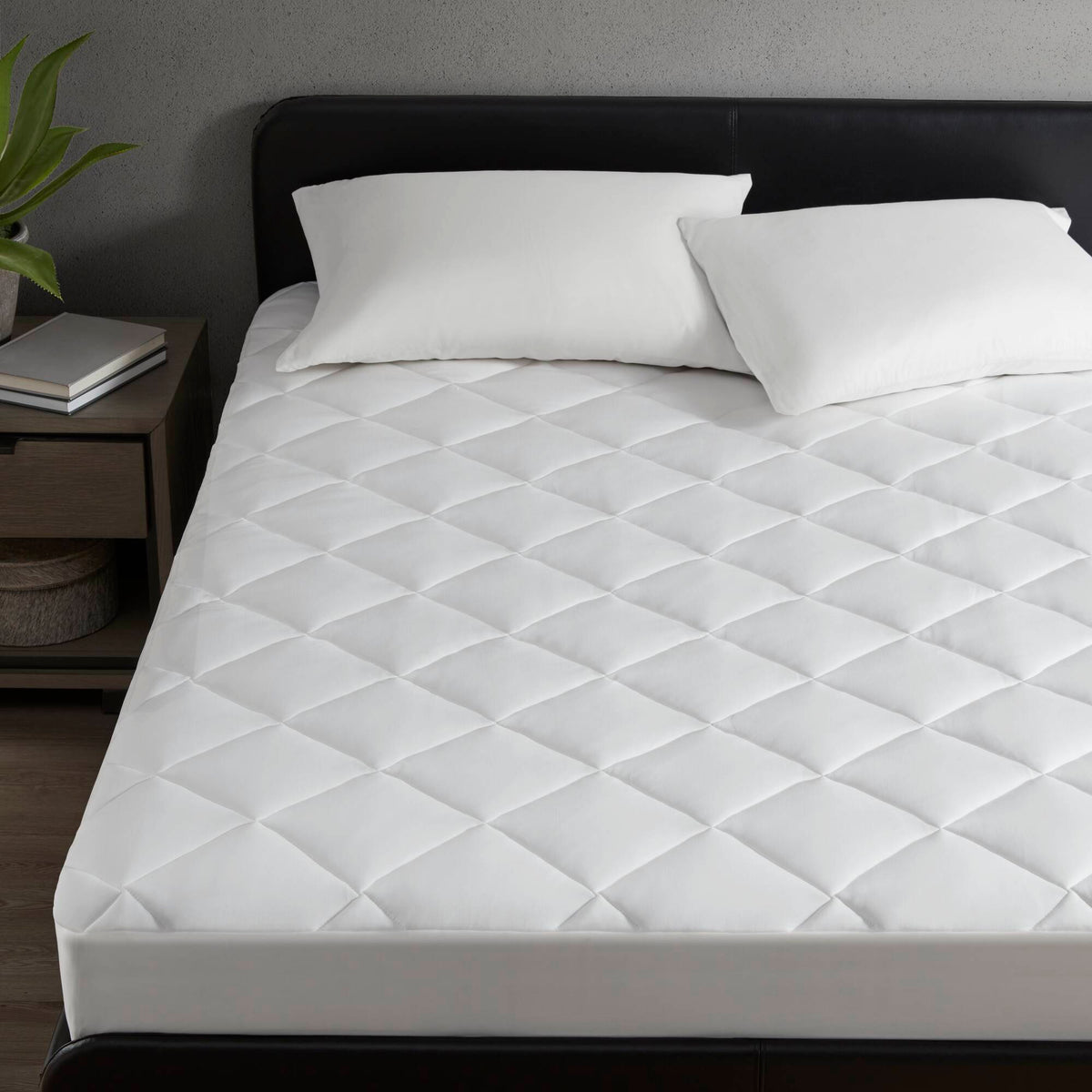 Overfilled Deep Pocket Mattress Pad White Queen White Nylon Queen