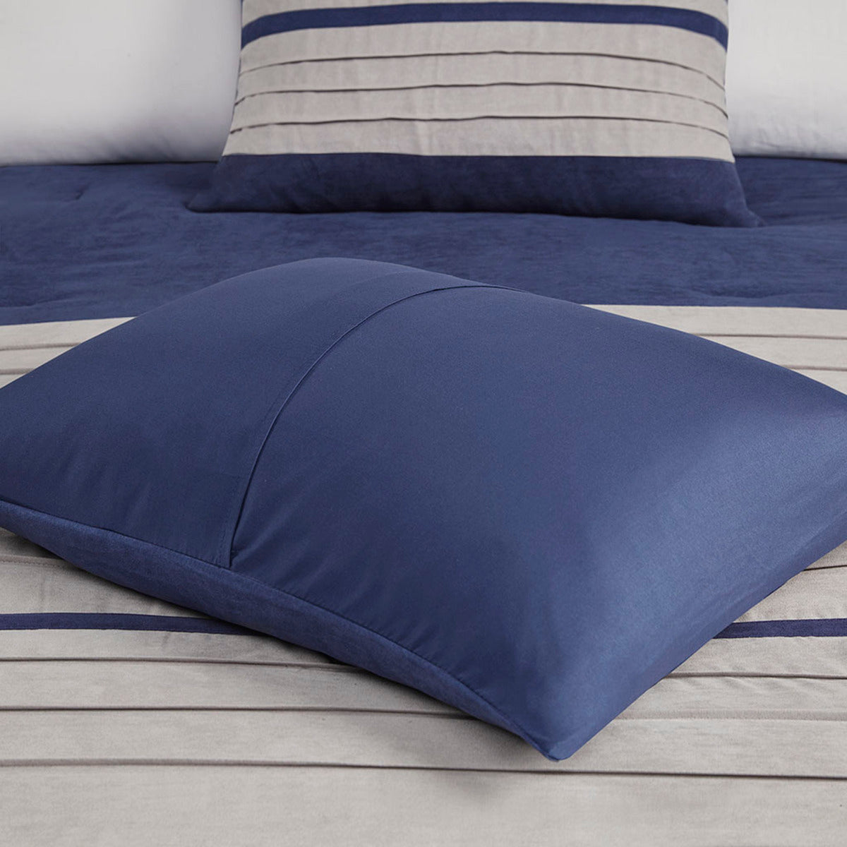 7 Pc Pieced Faux Suede Comforter Set Blue Cal King California King Blue Polyester