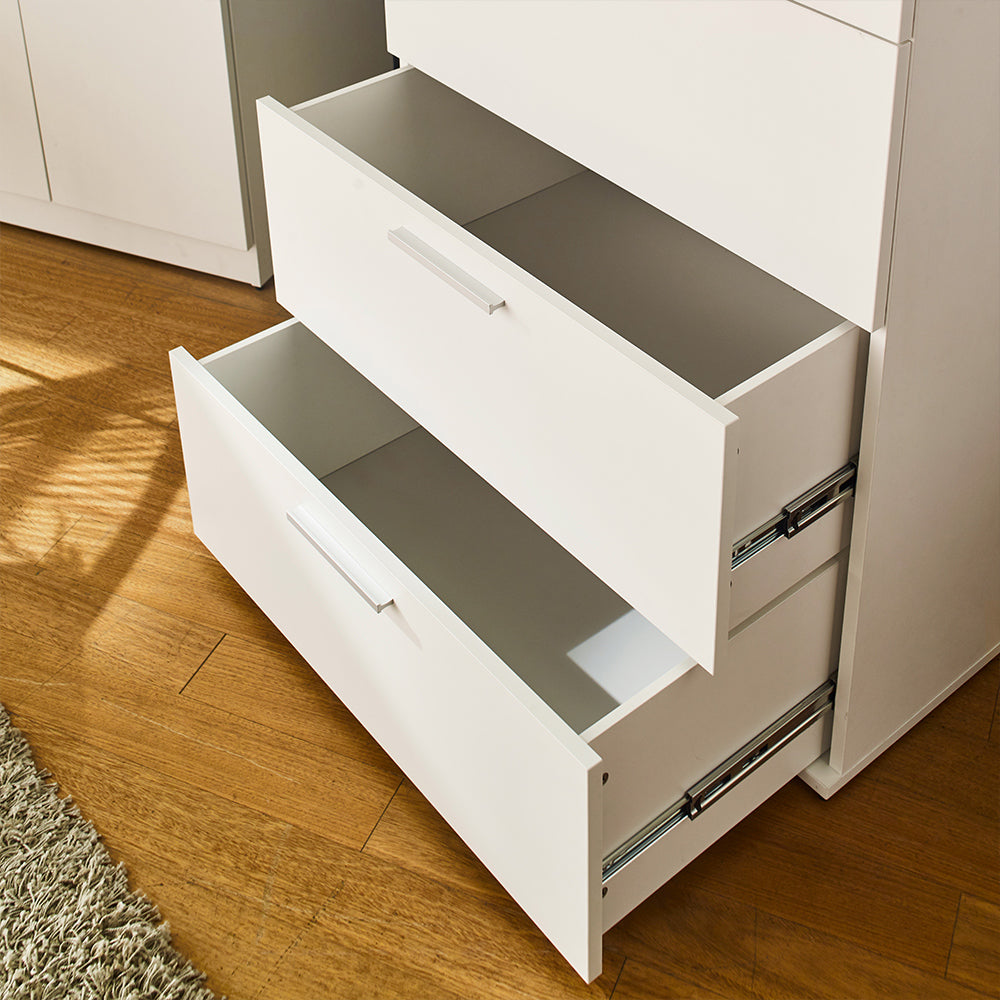 Oliver Farmhouse Four Drawer Jumbo Chest In White White Solid Wood