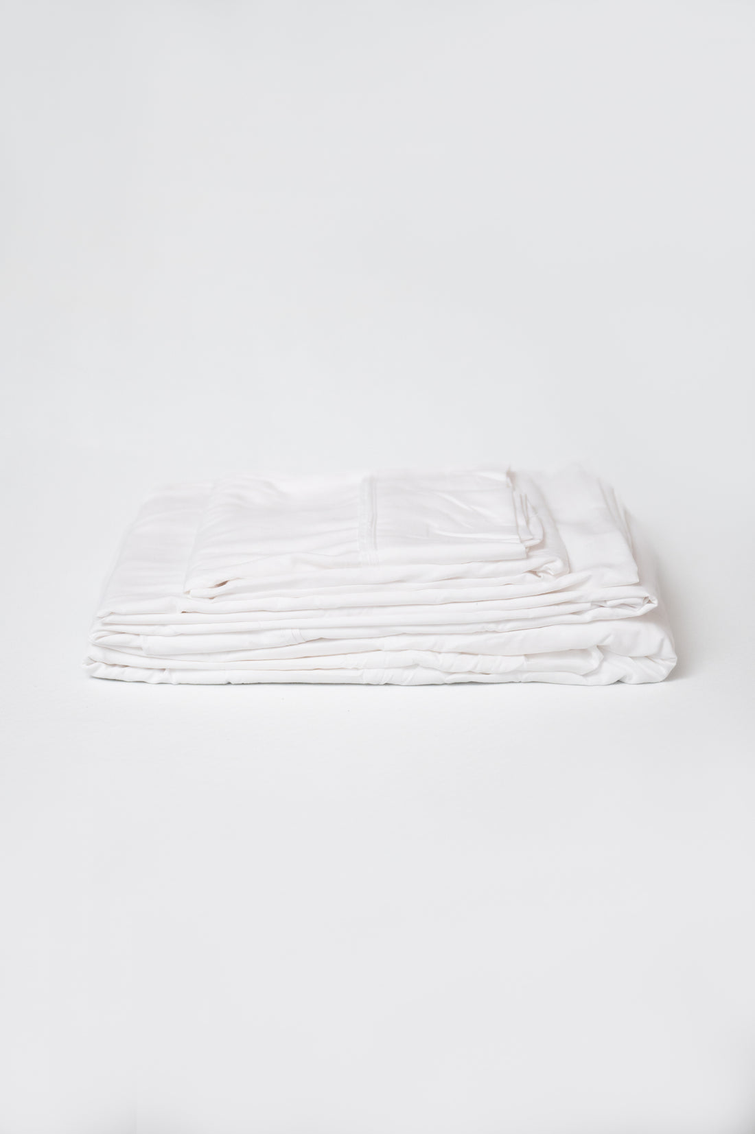 5 Piece White Microplush And Bamboo Split King Hypoallergenic Sheet Set White Microfiber