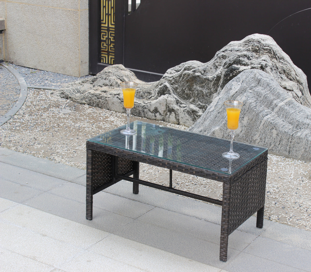 Outdoor Patio Furniture 1 Coffee Table With Clear Tempered Glass Brown Rattan