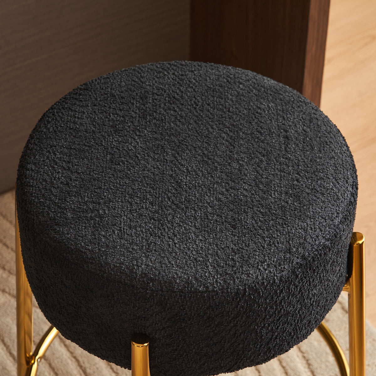 24" Tall, Round Bar Stools, Set Of 2 Contemporary Upholstered Dining Stools For Kitchens, Coffee Shops And Bar Stores Includes Sturdy Hardware Support Legs Black Foam
