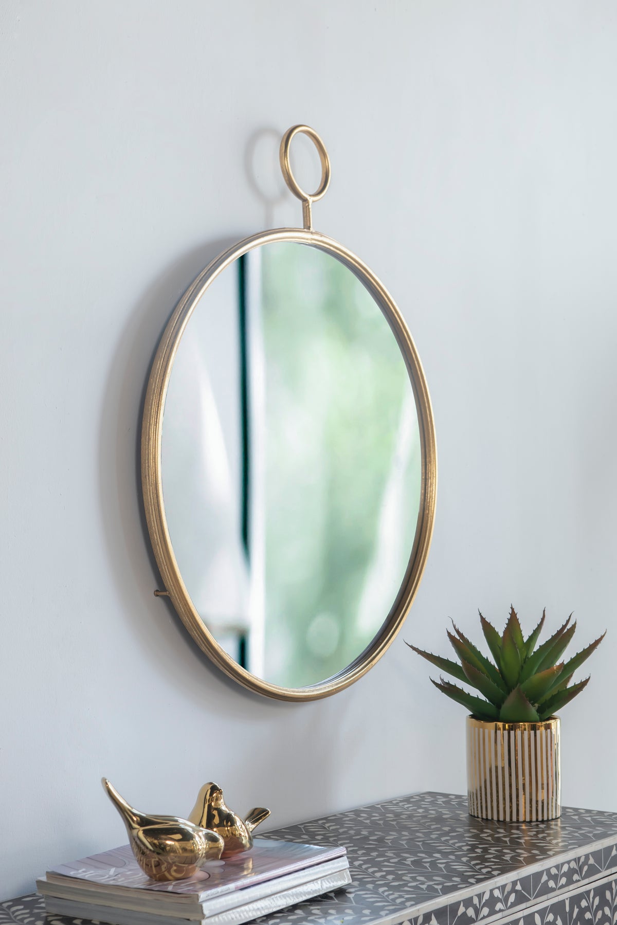26" X 32" Circle Wall Mirror With Gold Metal Frame, Accent Mirror For Living Room, Entryway, Office Gold Iron