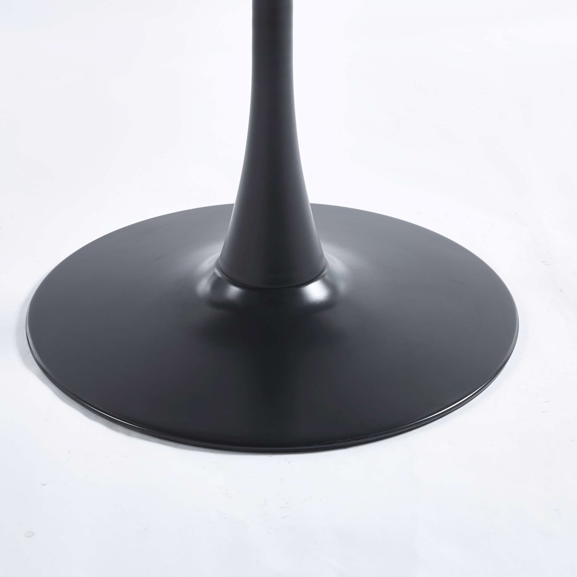 31.5"Black And Walnut Tulip Table Mid Century Dining Table For 2 4 People With Round Mdf Table Top, Pedestal Dining Table, End Table Leisure Coffee Table Walnut Black Mdf