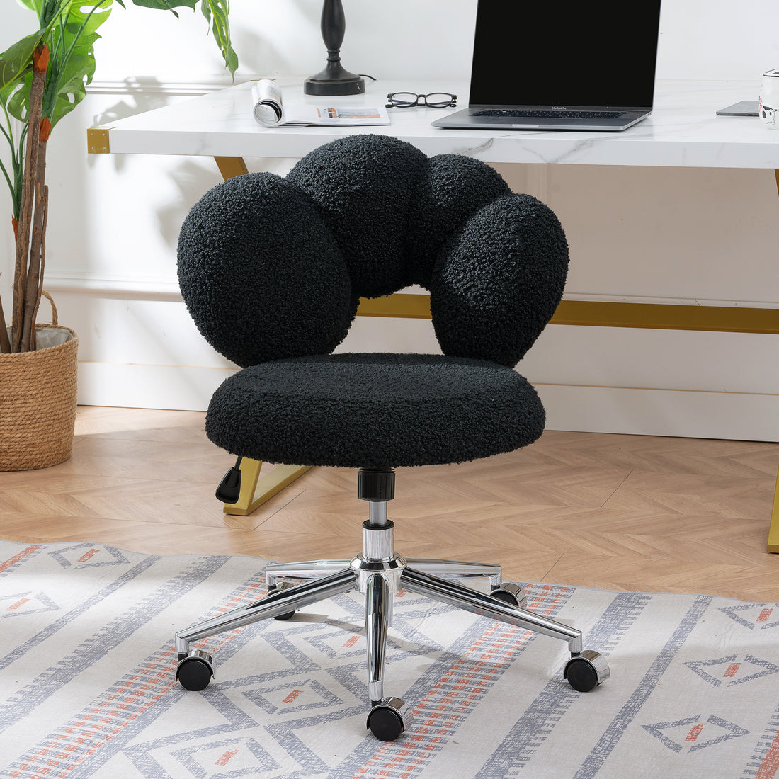Chair Black Teddy