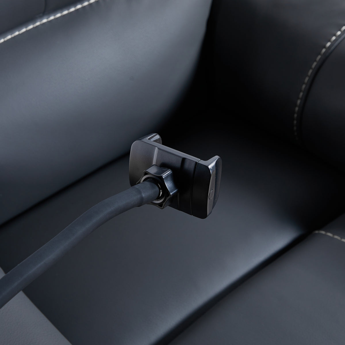 Liyasi Zero Gravity Power Recliner With Comfortable Lying Degree, Massage, Heating And Phone Holder, Side Pockets, Usb Charge Ports, Enjoy Extreme Relaxation Black Power Remote Primary Living Space Medium Soft Eucalyptus Foam Bonded Leather