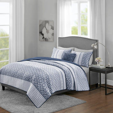 4 Piece Jacquard Quilt Set With Throw Pillow Navy King Cal King King Navy Polyester