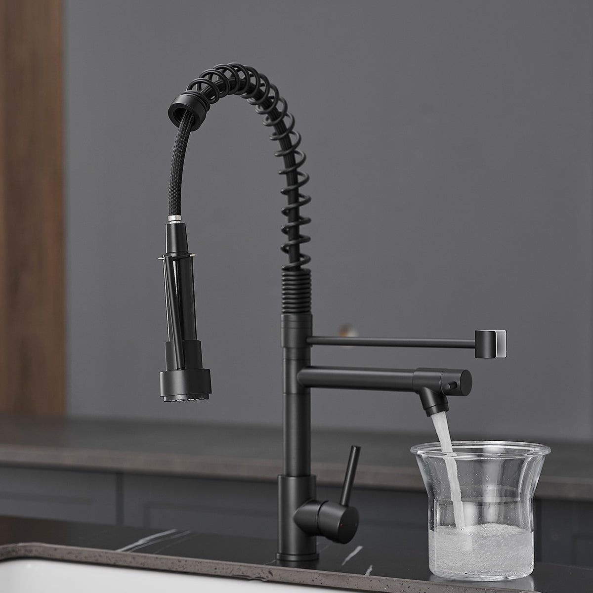 Commercial Stainless Steel Kitchen Faucet With Pull Down Sprayer, Single Handle Single Lever Kitchen Sink Faucet Black Kitchen Contemporary Ceramic Brass