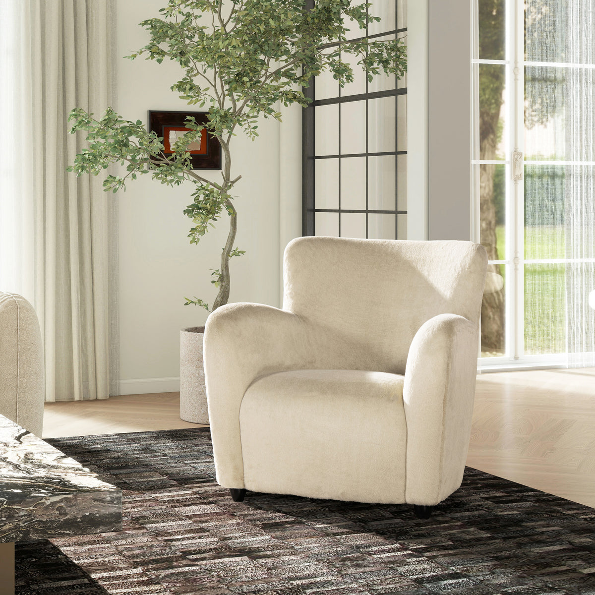 Wolffe 32" Curved Arm Accent Chair, Cr Me De La Cr Me White Faux Fur White Foam Faux Fur