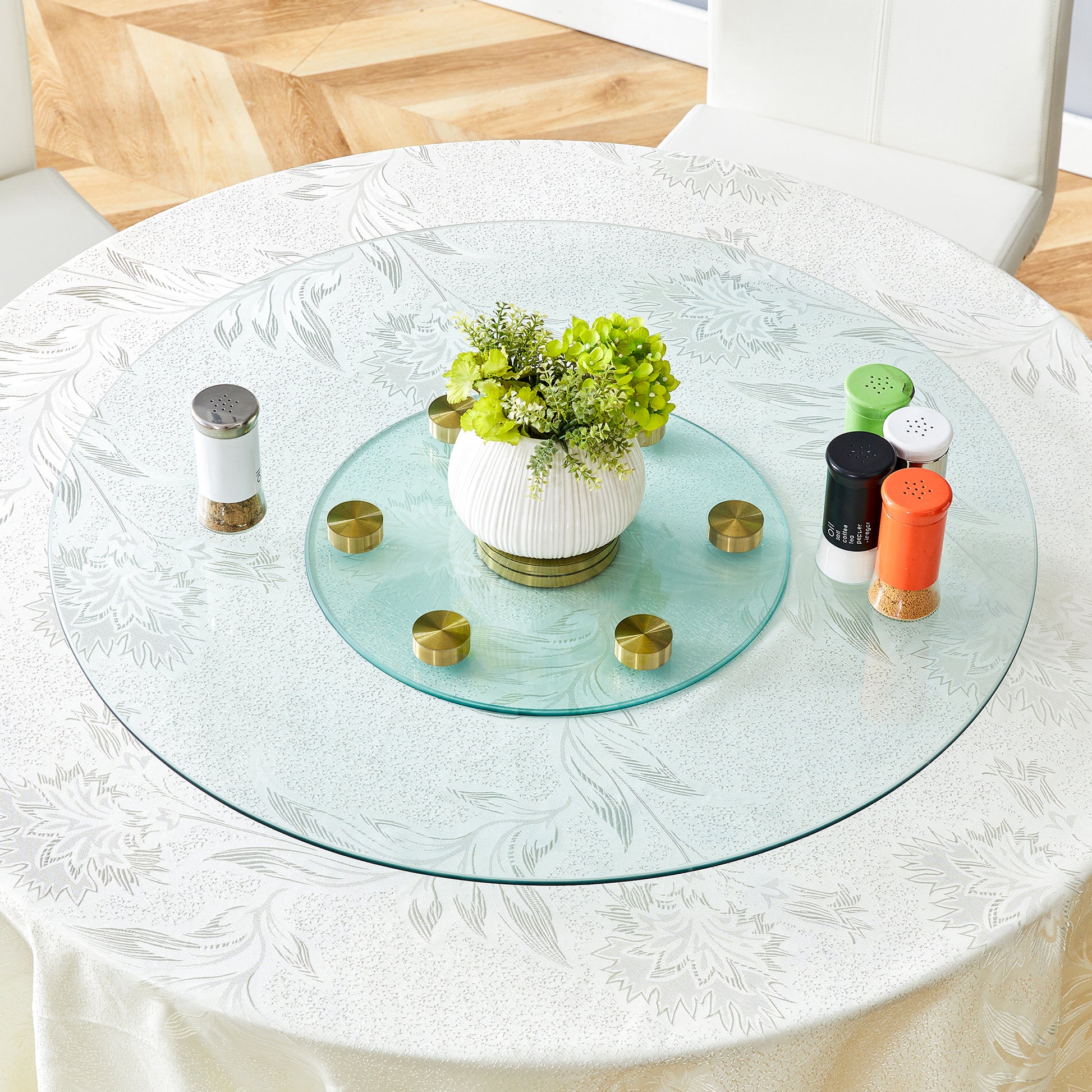 Double Layer Rotatable Round Glass.The Rotatable Design Makes It More Convenient To Retrieve And Place Items.The Upper Glass Has A Diameter Of 30.3 Inches, While The Lower Glass15 Inches.