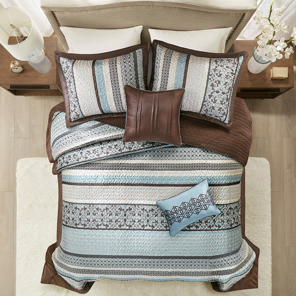 5 Piece Jacquard Quilt Set With Throw Pillows Blue King Cal King King Blue Cotton