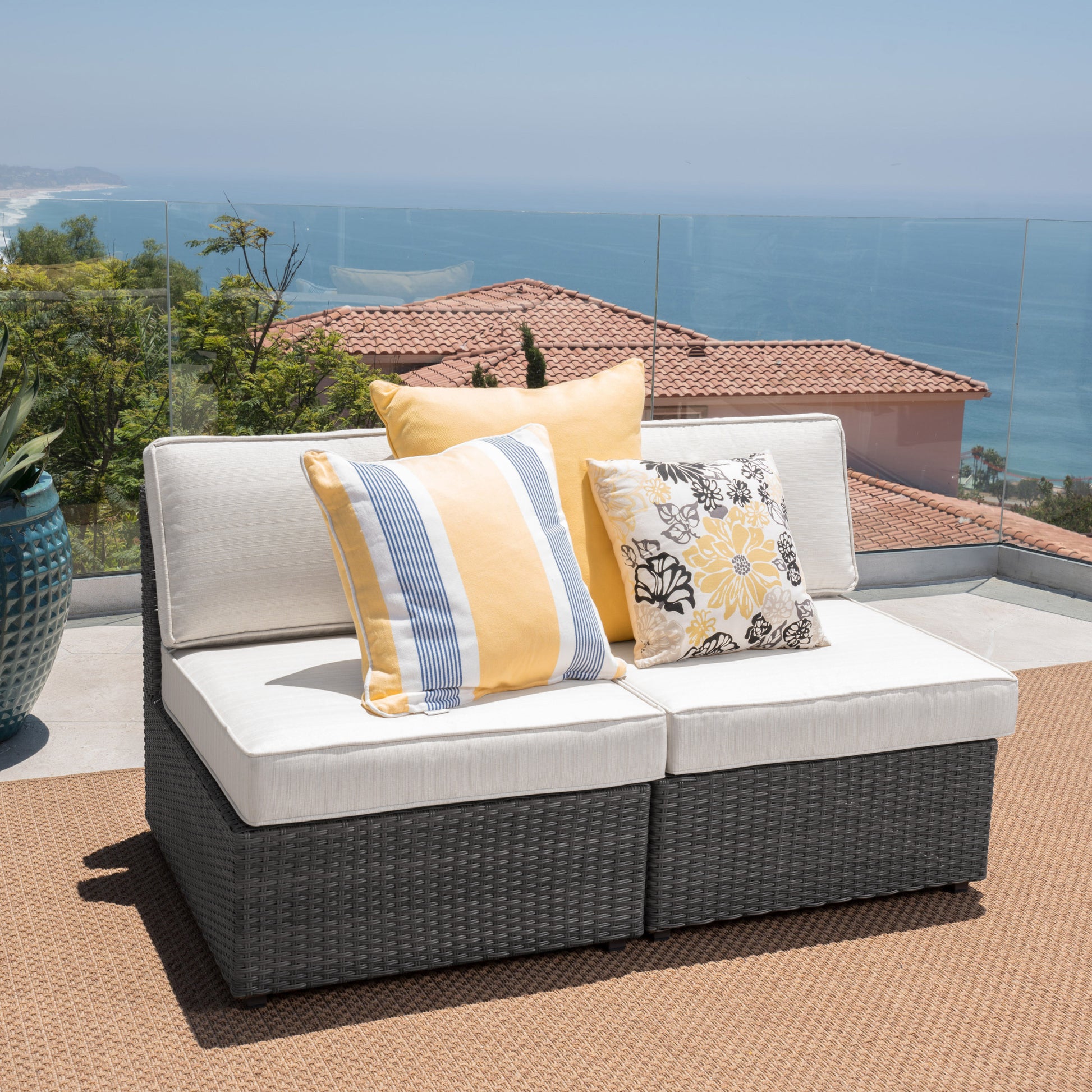 Santa Cruz 4Pc Set Grey Pe Rattan Iron