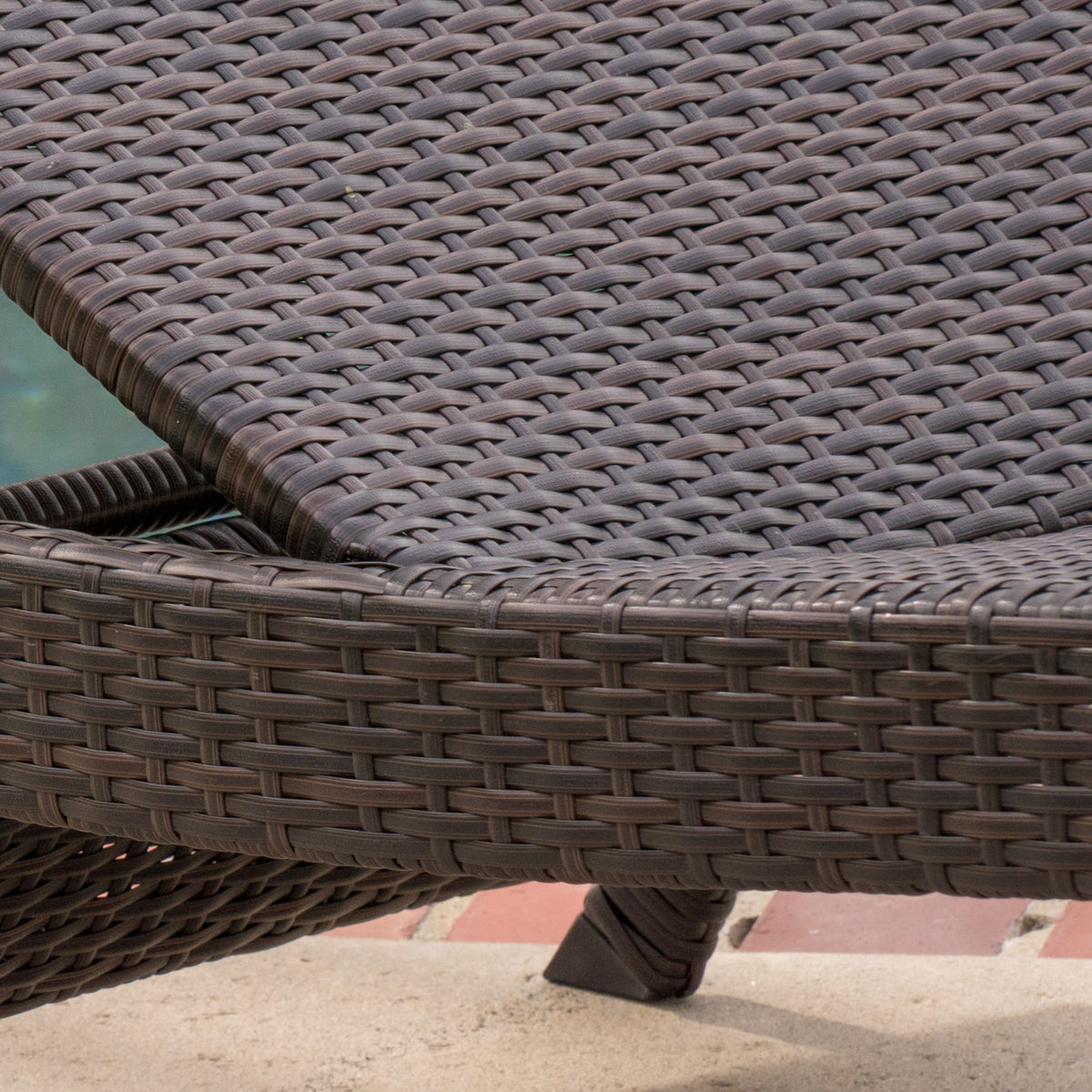 Kauai Pe Wicker Chaise Brown Multi Rattan Metal