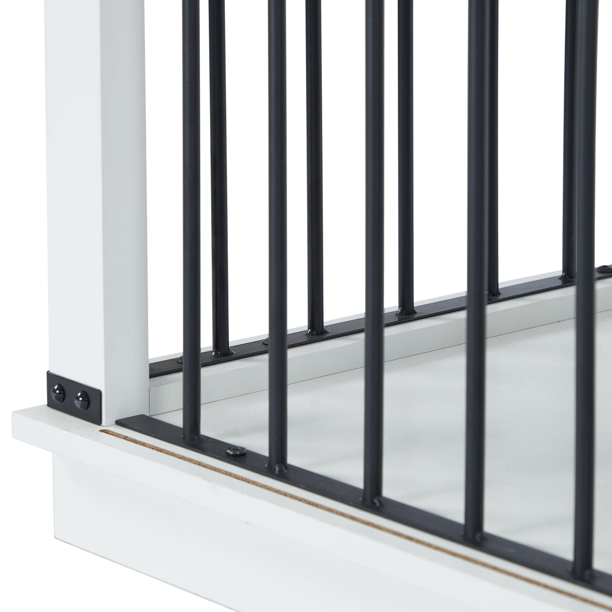 Wf005 Wh,The Dog Cage Has A Large Space White Linen