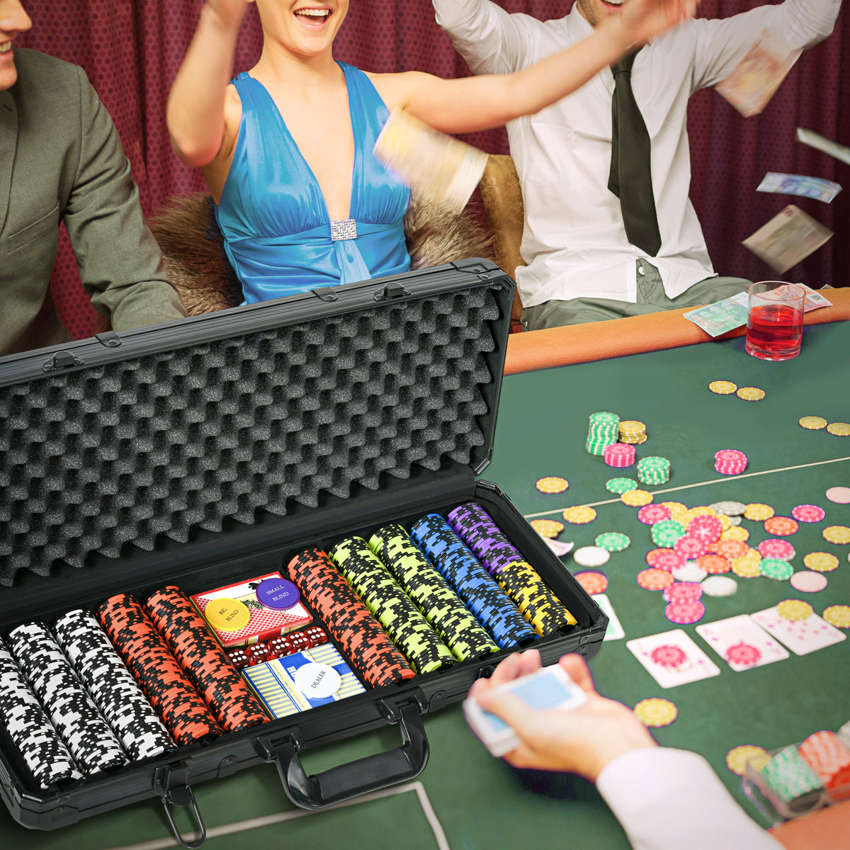Soozier Poker Chip Set With 6 Denominations, 500 Chips, 14 Gram Clay, Casino Poker Chips With Aluminum Case, 2 Decks Of Playing Cards, Dealer Button & 5 Dice For Texas Hold'Em Black Aluminium