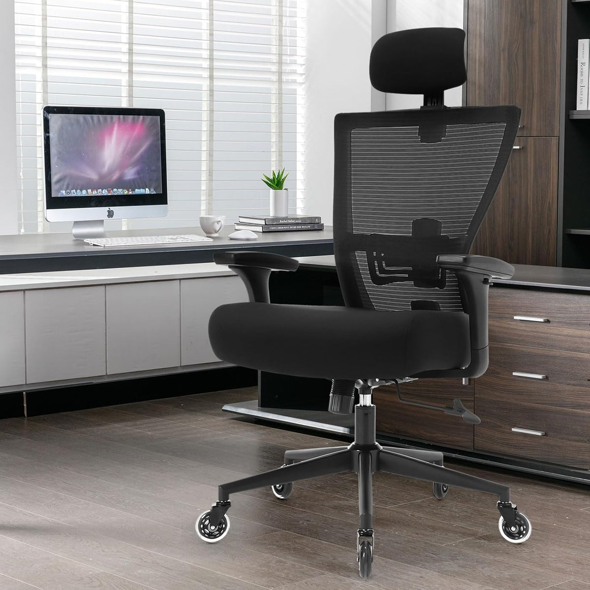 Big And Tall Office Chair 500Lbs Ergonomic Office Chair For Heavy People With 3D Armrest, Quiet Rubber Wheels, Adjustable Lumbar Support And Headrest Heavy Duty Metal Base Mesh Chair Nylon Black
