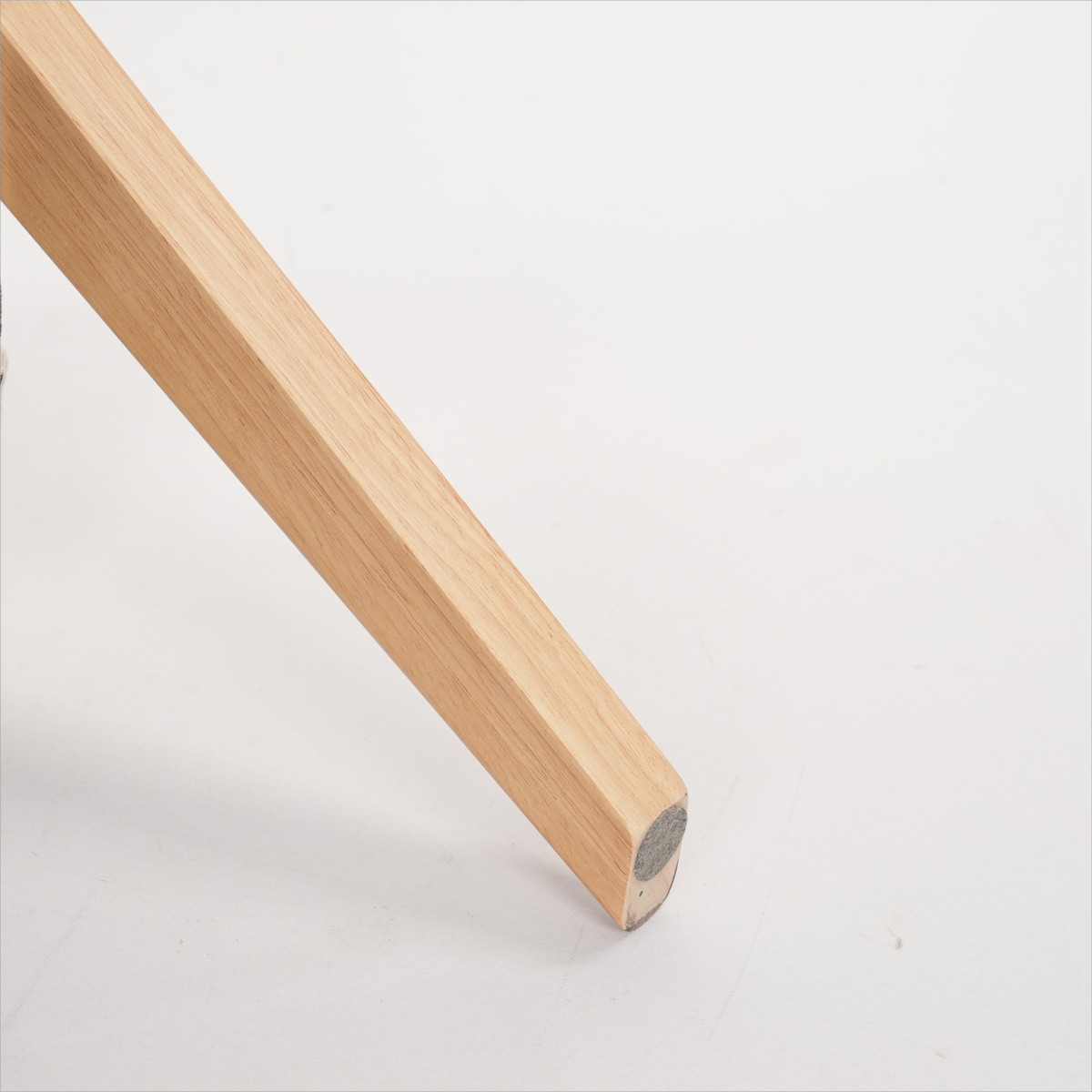 Hengming Wooden Leg Leisure Chair With Handrails, Cushions.Uitable For Living Room, Bedroom, Study And Other Occasions, Set Of 1 Beige Solid Wood