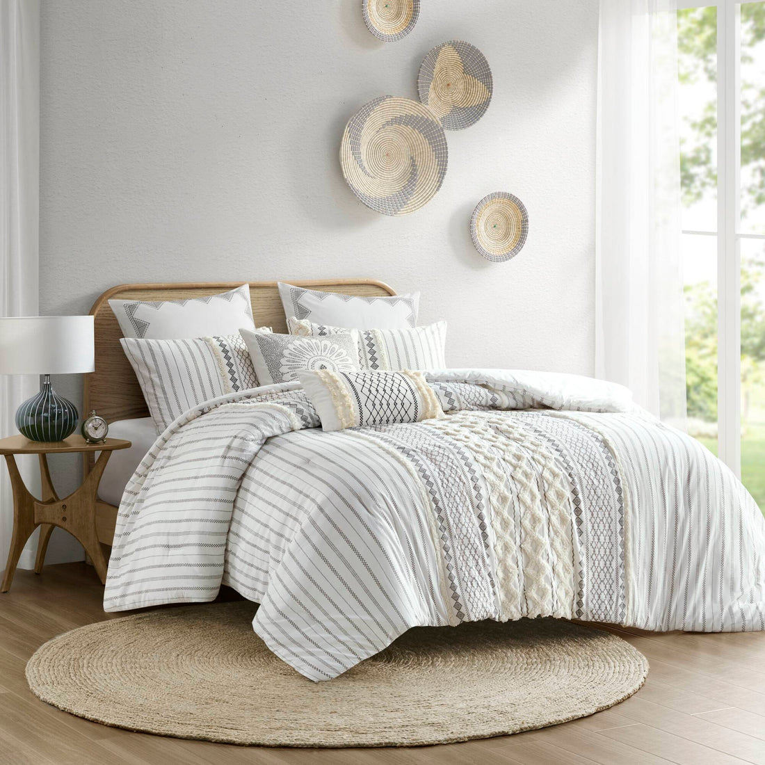 Cotton Printed Comforter Set With Chenille Ivory King Cal King King Ivory Cotton