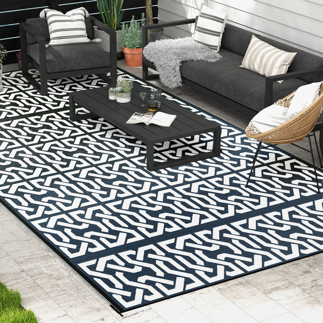 Outsunny Reversible Outdoor Rug, 9' X 18' Waterproof Plastic Straw Floor Mat, Portable Rv Camping Carpet With Carry Bag, Large Floor Mat For Backyard, Deck, Picnic, Beach, Black & White Chain Multicolor Polypropylene